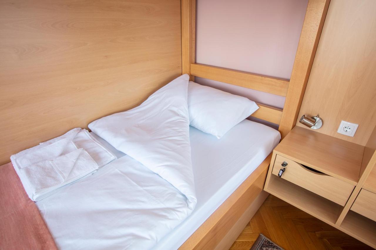 Hostel Amd Belgrade Luaran gambar